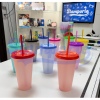 Vasos plásticos 710 ml (cambian de color)